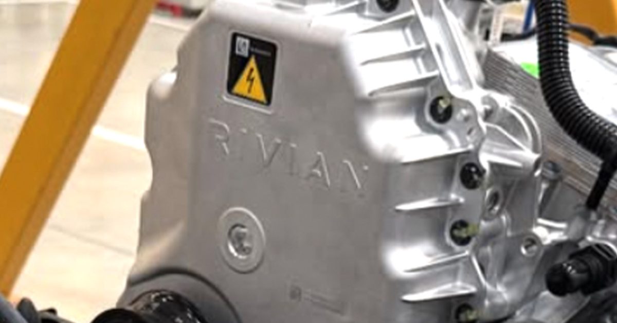 Rivian R2 Maximus CU - plare.