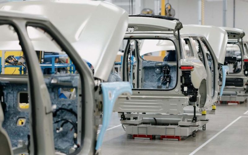 Rivian R2 images validation - plare.