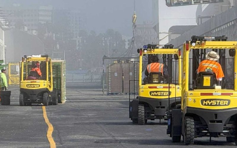 SSA Marine electric forklifts Port of LA - plare.