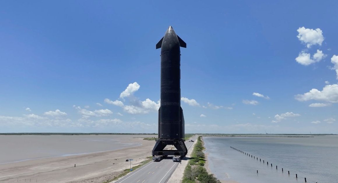 SpaceX présente le vaisseau 35 en route vers des tests captivants pour l'exploration spatiale