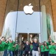 Tim Cook opens Apple BKC - plare.