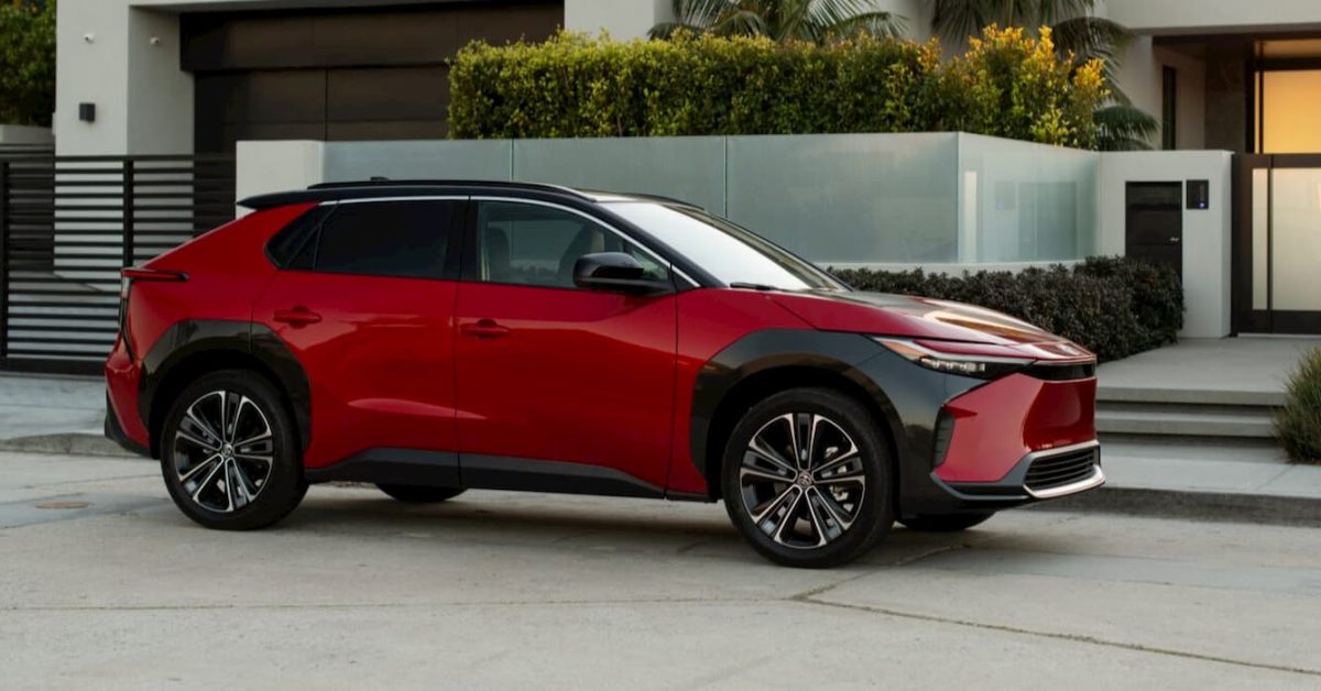 Toyota 2024 bZ4X - plare.