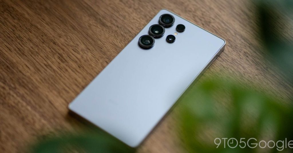 Trump annonce des droits de douane sur les smartphones, incluant Samsung et d'autres géants du secteur