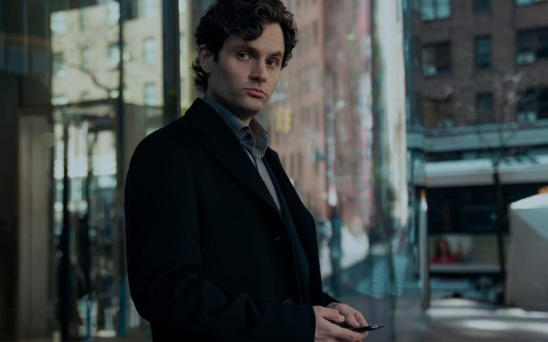 You - Stagione 5: i fan hanno scovato un importante errore nella sigla della serie TV