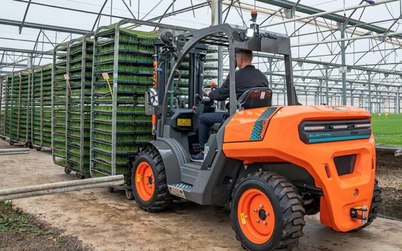 electric forklift AUSA - plare.