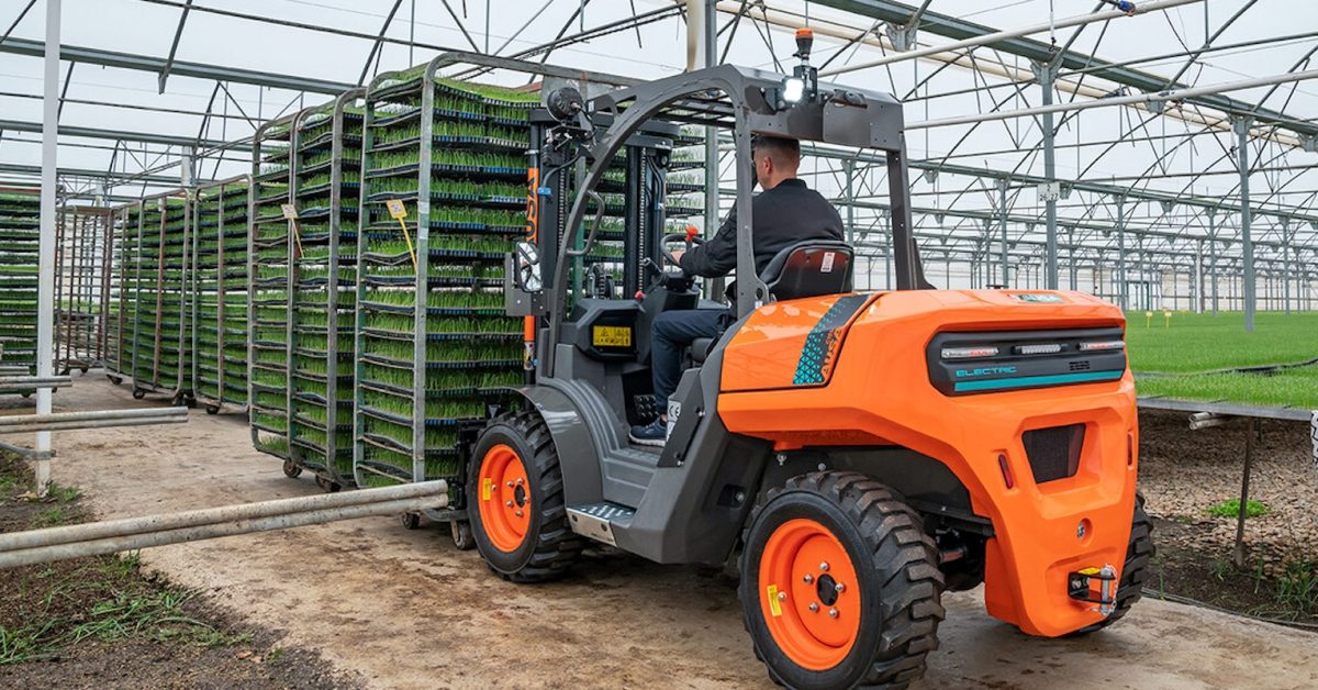 electric forklift AUSA - plare.