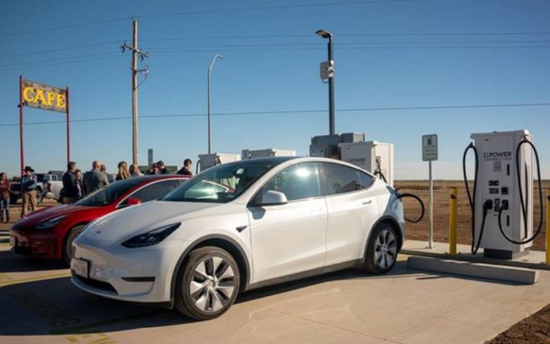 happy texas NEVI fast charging station - plare.