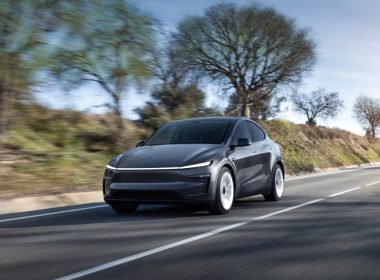 new tesla model y logo 1000x600 - plare.