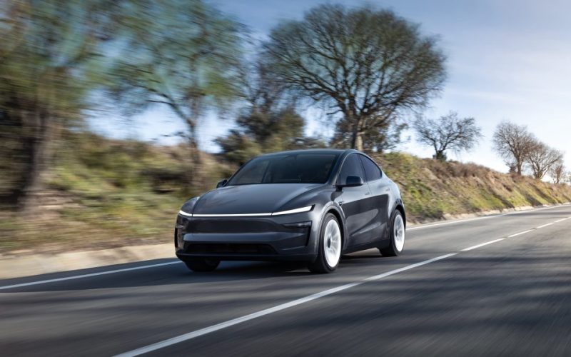 new tesla model y logo 1000x600 - plare.