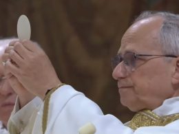 pope apple watch - plare.