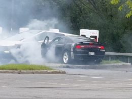 tesla ceybertruck vs dodge charger 1000x600 - plare.