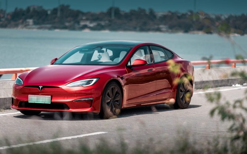 tesla logo model s 1000x600 - plare.