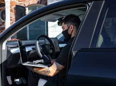 tesla service 1 1000x600 - plare.