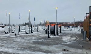 tesla supercharger sweden 1000x600 - plare.