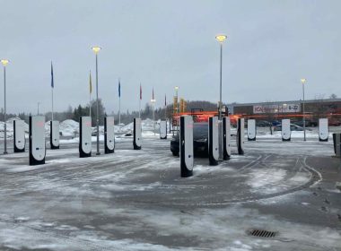 tesla supercharger sweden 1000x600 - plare.