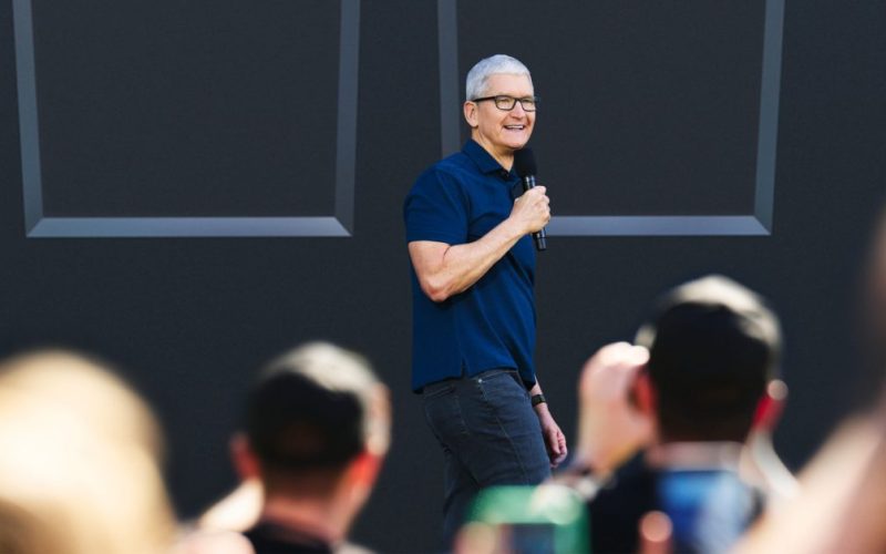 tim cook wwdc2022 - plare.