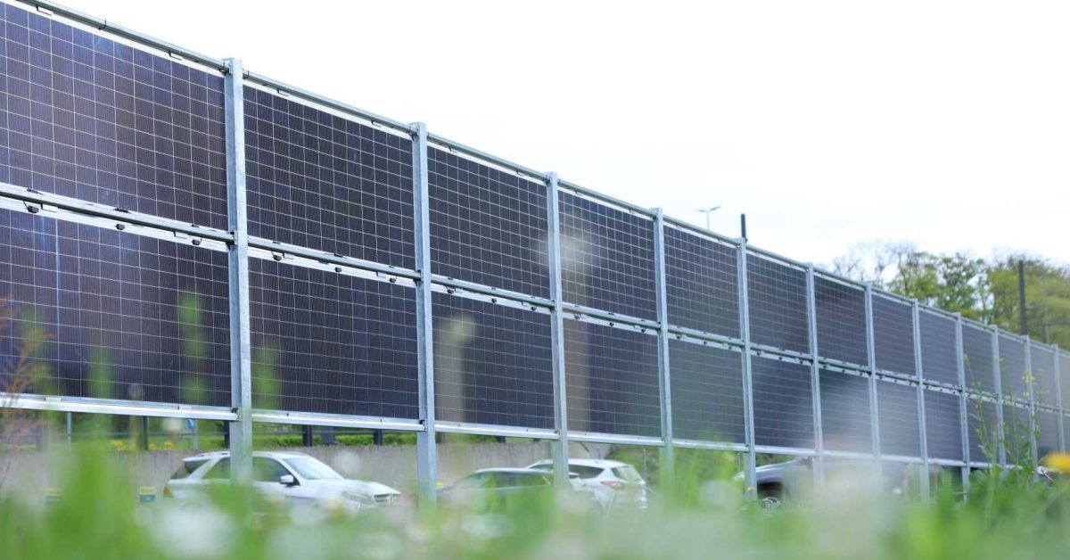 zurich airport solar wall - plare.