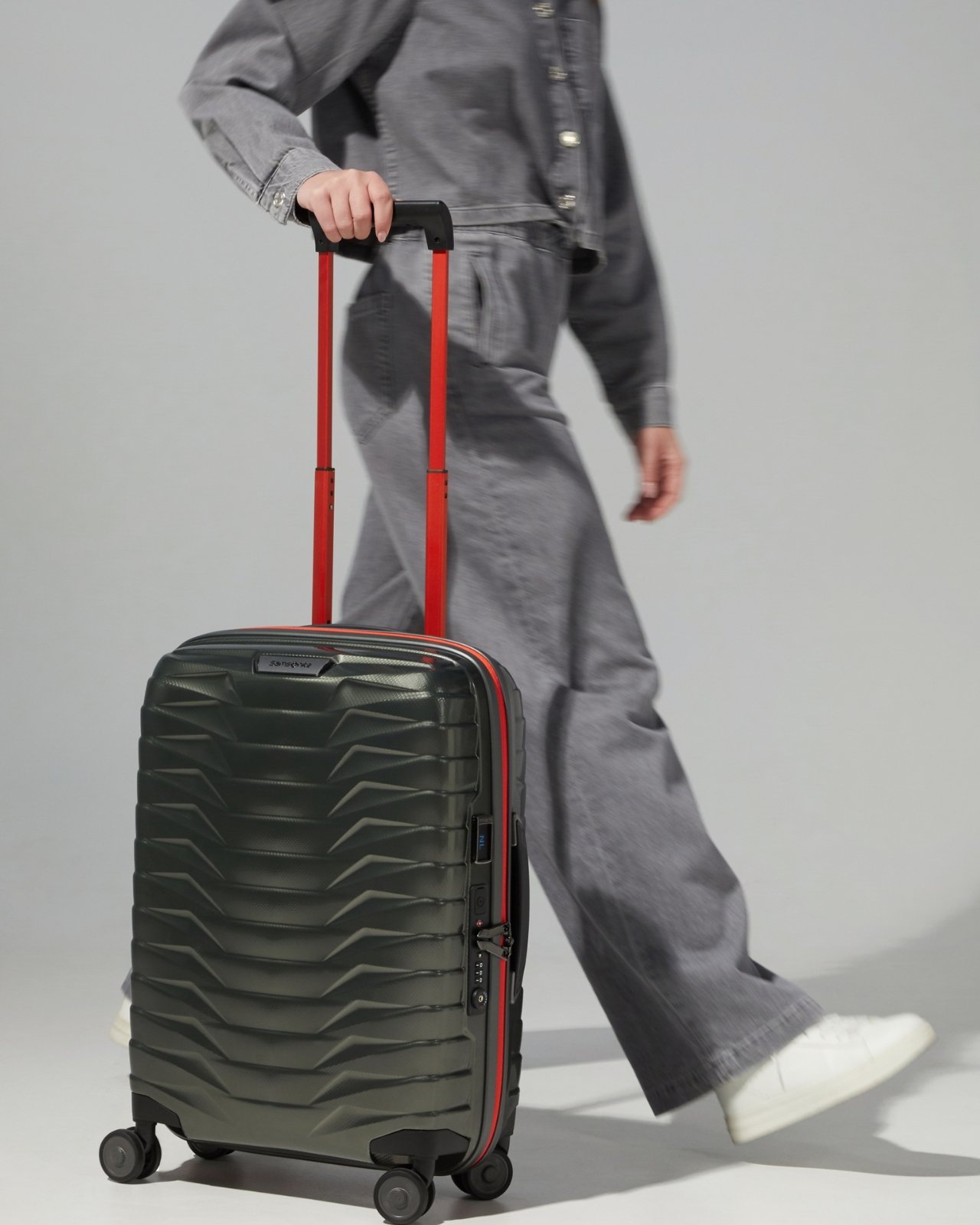 1748860939 396 Decouvrez les nouveaux bagages durables de Samsonite Linnovation des - plare.