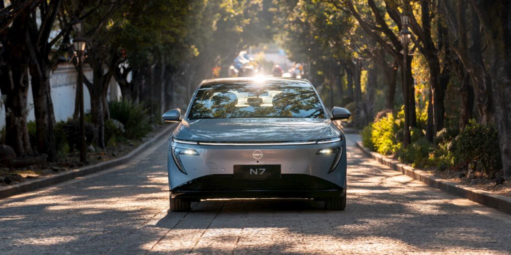Nissan's new $17,000 EV scores early in China as orders surge Nissan's new electric vehicle, priced at approximately €15,700, has achieved impressive early sales in China, with a significant surge in orders. - plare. Nissan's-new-EV-orders-China