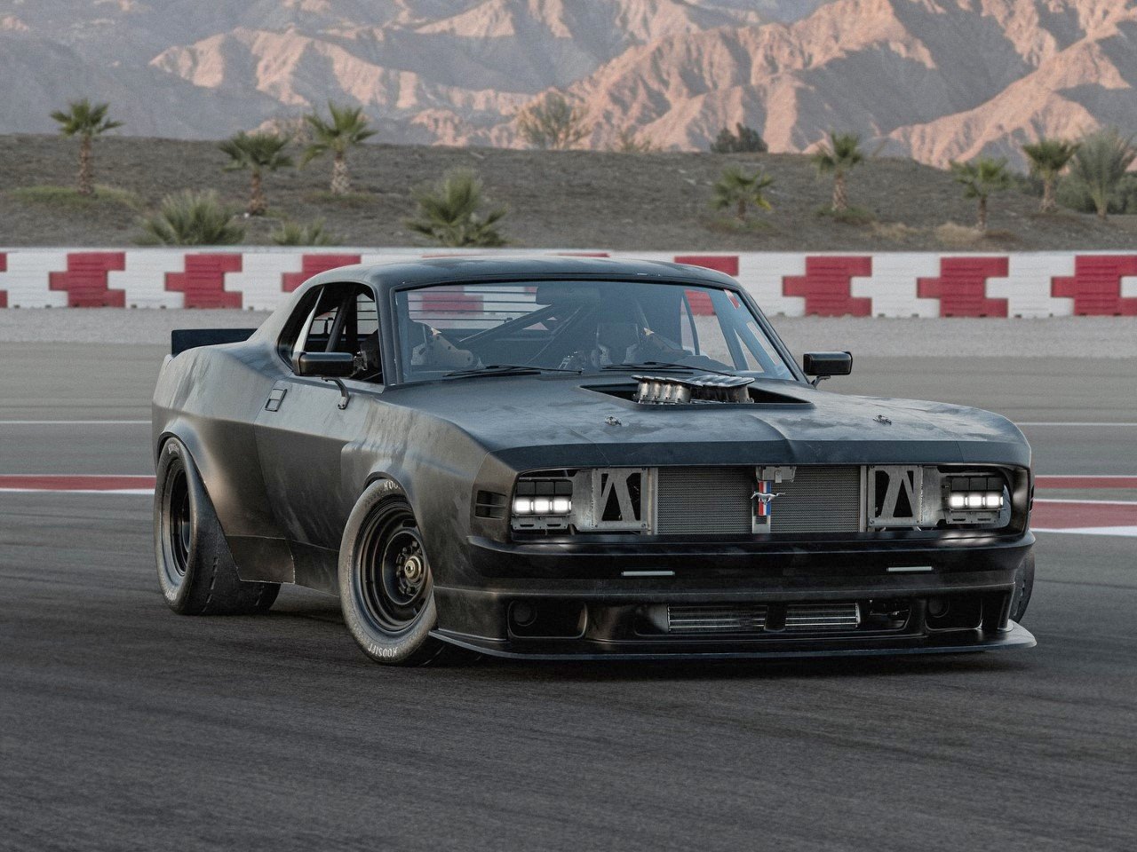 1748984895 440 Decouvrez ce Mustang Boss 302 Restomod Pret a Dominer - plare.
