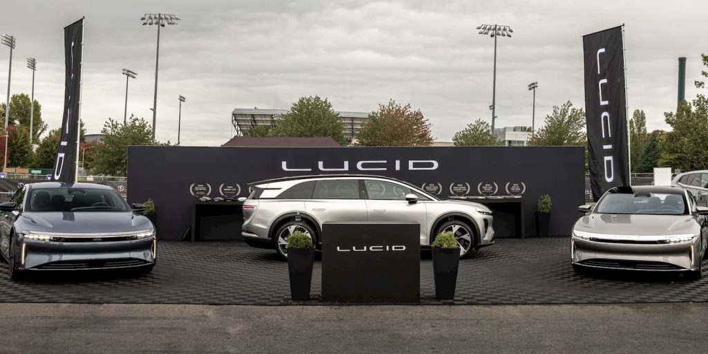 Lucid annonce des réductions exceptionnelles sur ses Air EVs, avec des économies allant jusqu'à 26 350 € - plare. Lucid-Air-EV-$31,000-discounts