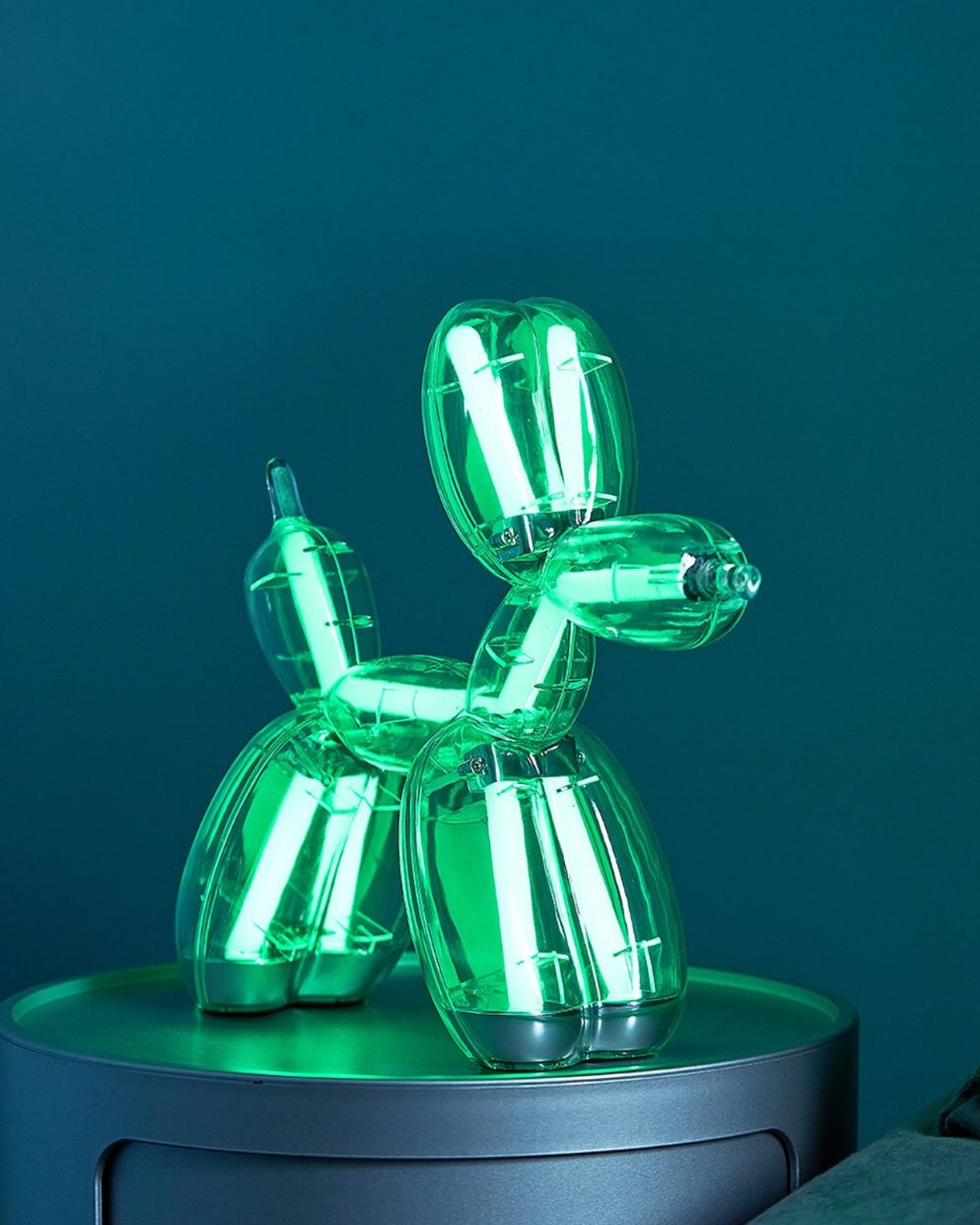 1749045597 396 Decouvrez la Reinvention Monumentale des Sculptures Balloon Dog de Koons - plare.