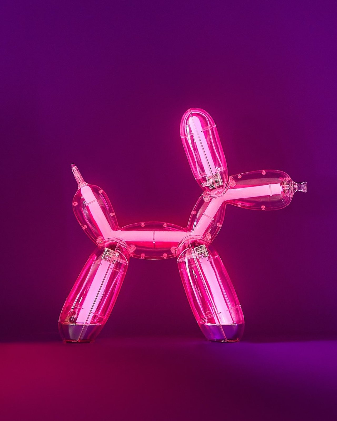 1749045597 423 Decouvrez la Reinvention Monumentale des Sculptures Balloon Dog de Koons - plare.