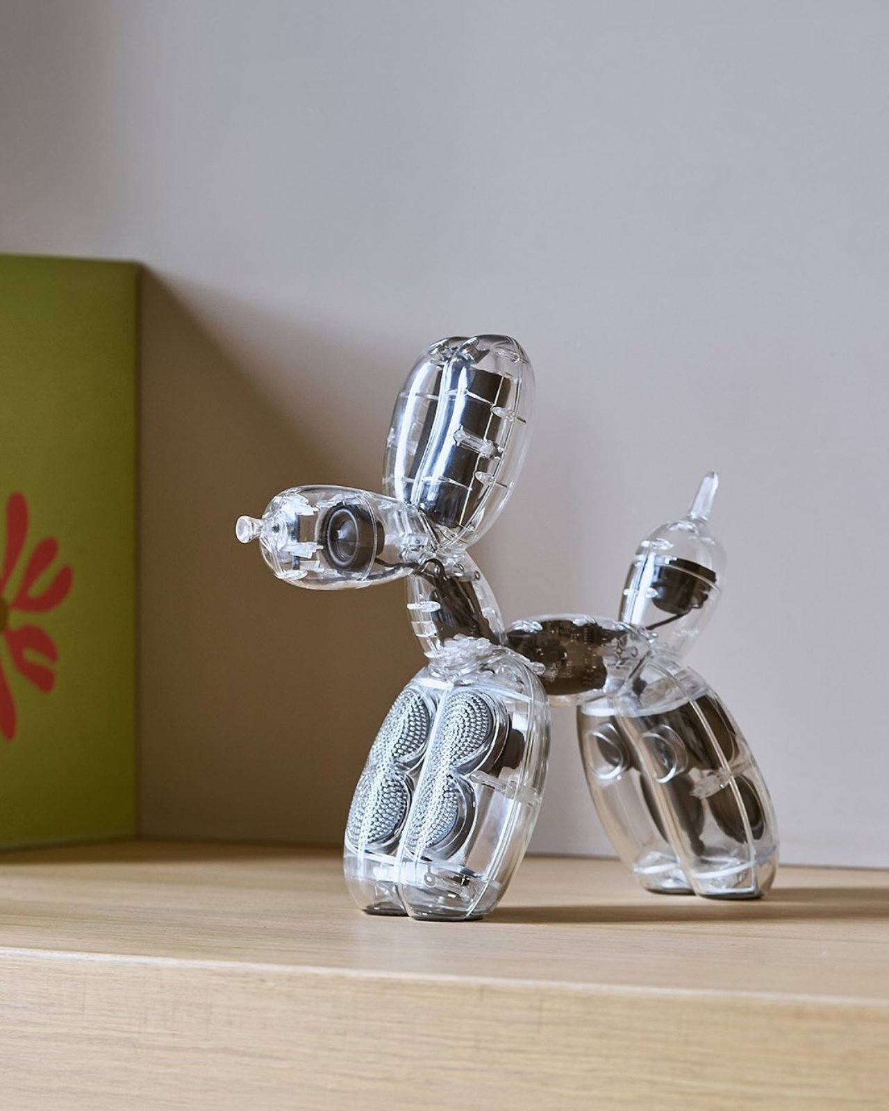 1749045597 584 Decouvrez la Reinvention Monumentale des Sculptures Balloon Dog de Koons - plare.