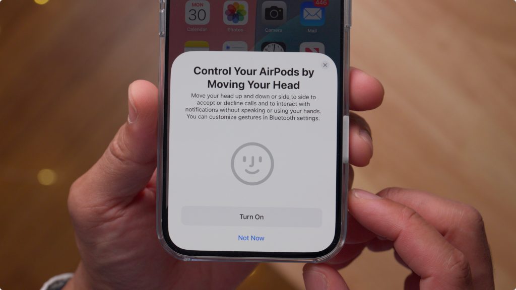 AirPods : contrôlez votre appareil photo, détectez le sommeil et explorez de nouveaux gestes - plare. Contrôler les AirPods avec des gestes de tête