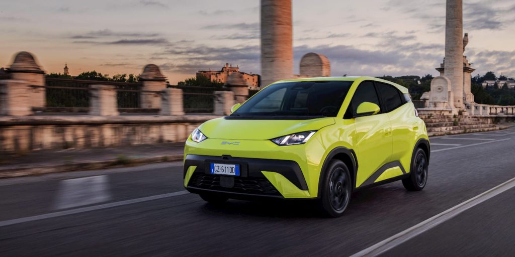 BYD dépasse Tesla au Royaume-Uni, la compétition s'intensifie pour l'année entière - plare. BYD-Dolphin-Surf-EV