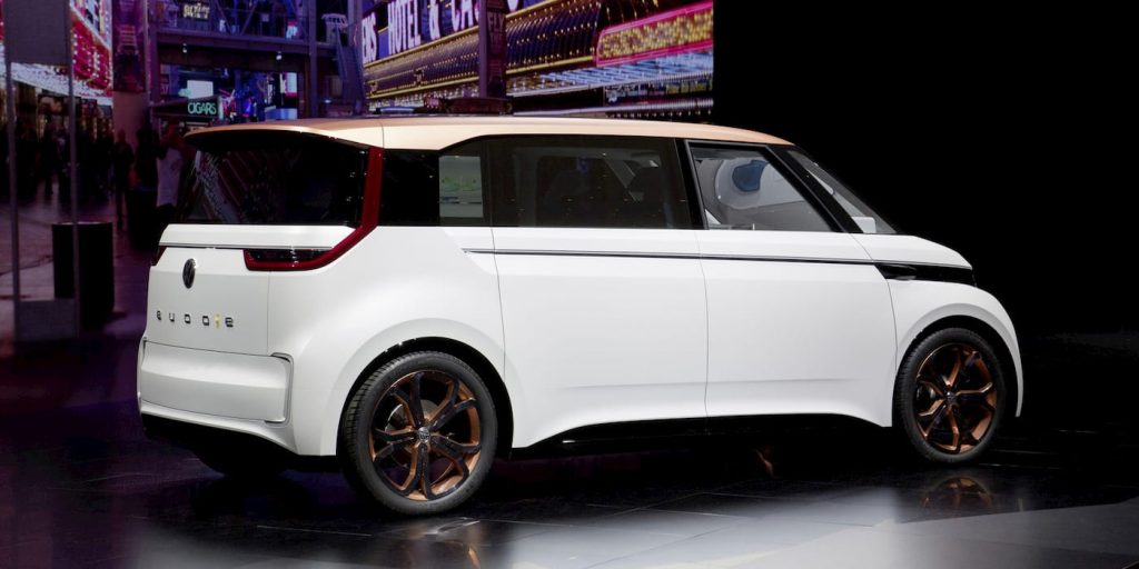 Volkswagen-cheaper-EV-minivan