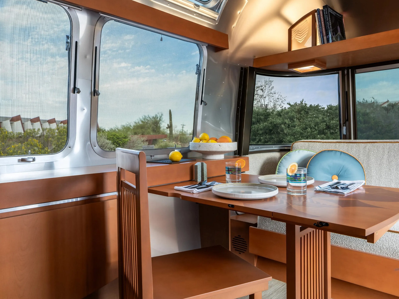 1749600113 214 Airstream Reinvente le Voyage Decouvrez le Traineau Usonian Inspire - plare.