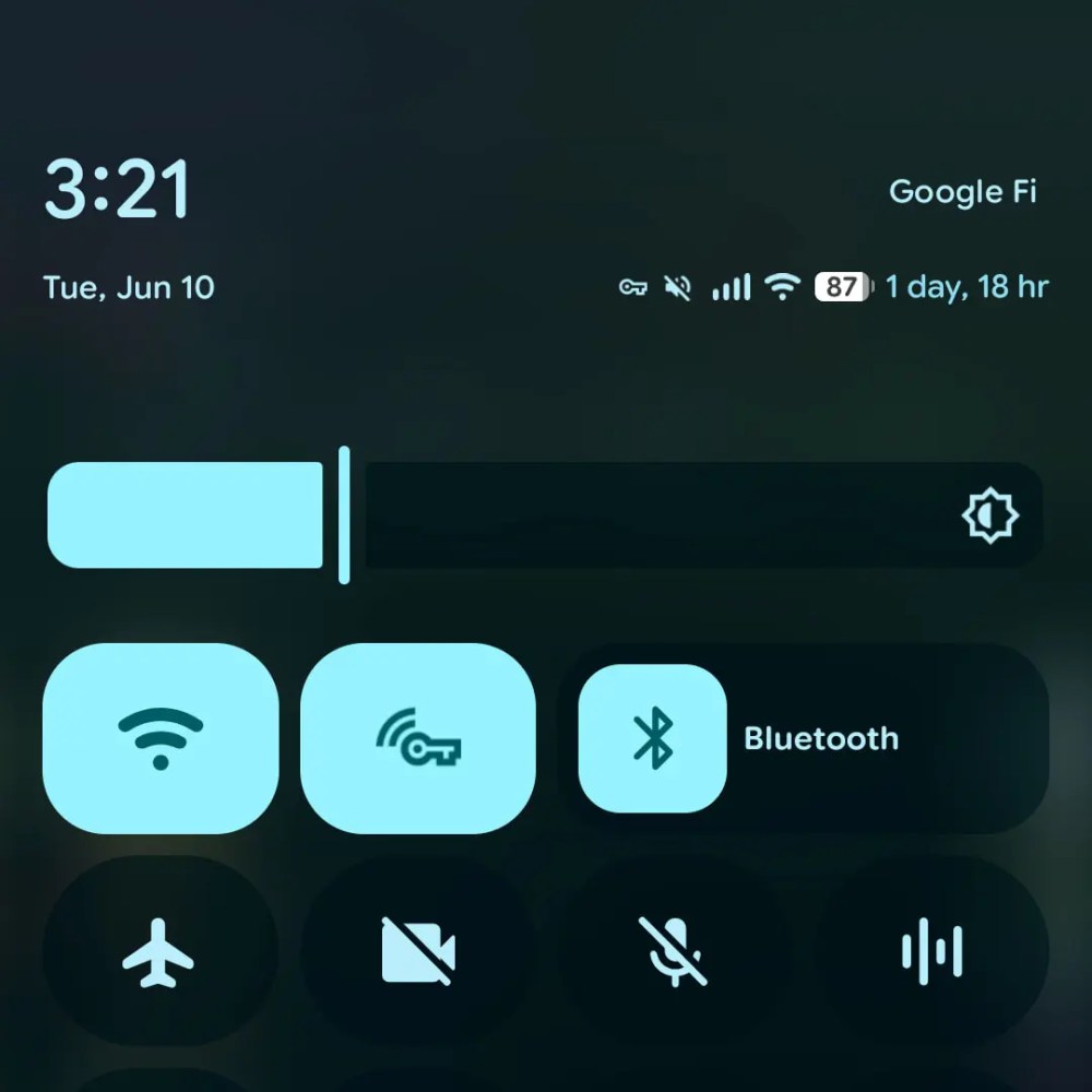 Curseur de luminosité dans Android 16 QPR1