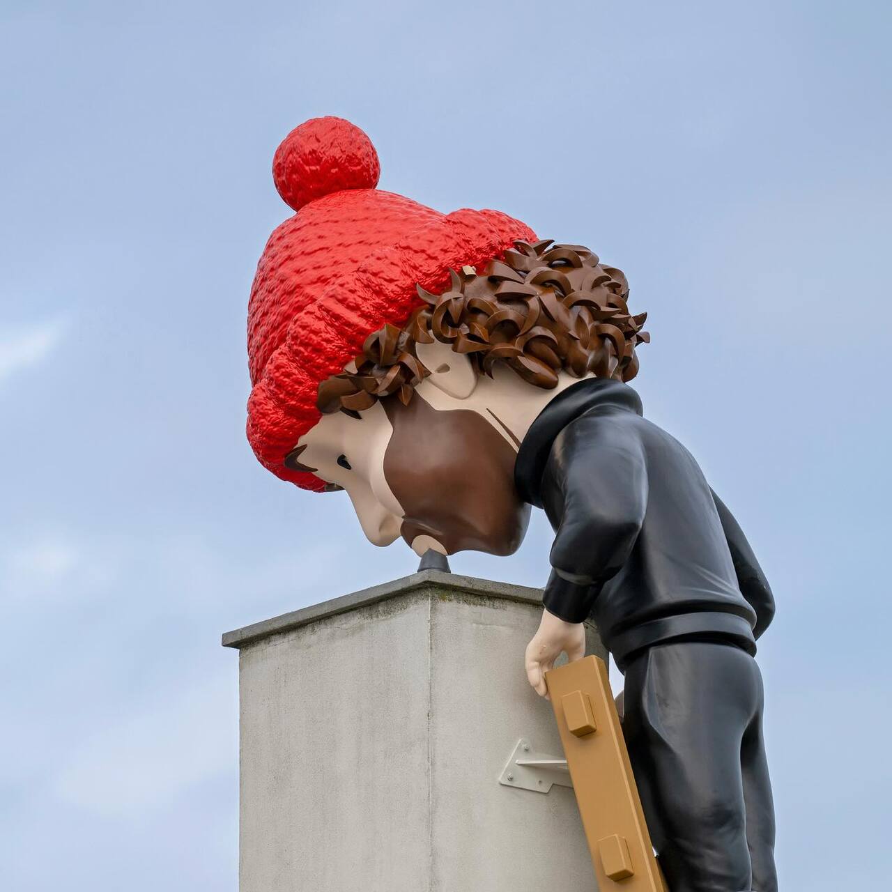 1749809664 884 Decouvrez la Sculpture Geante en Bonbon Un Etonnant Monde - plare.