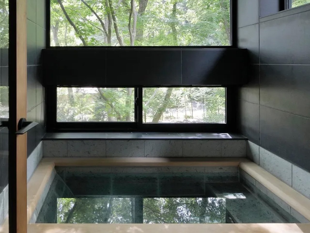 1749858846 989 Decouvrez le Retraite Minimaliste Japonaise LIdeal pour Travailler de Chez - plare.