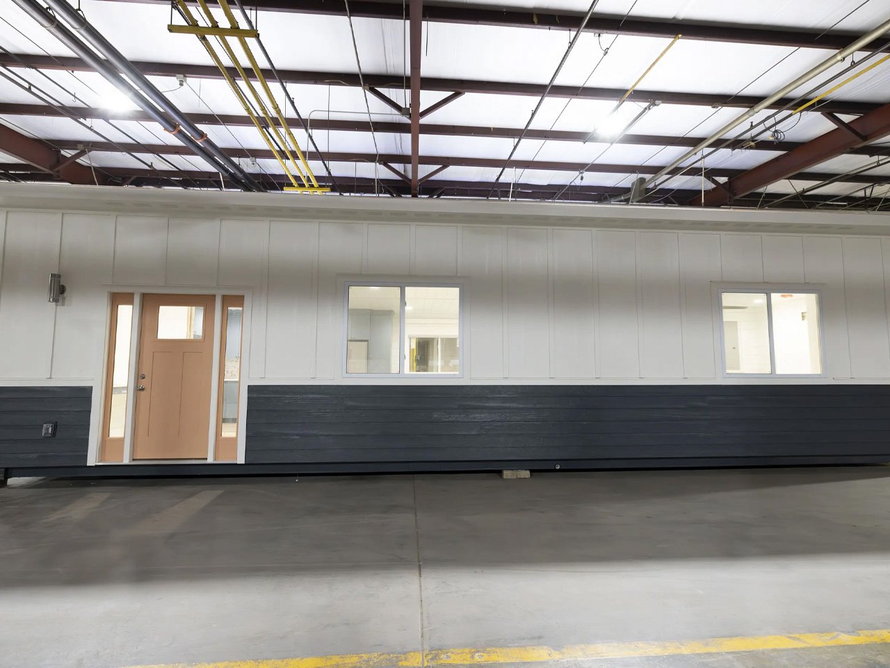 1750074615 480 Decouvrez les 5 Tiny Homes en Conteneurs Maritimes qui Revolutionneront - plare.
