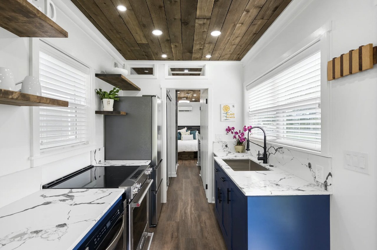 1750074616 554 Decouvrez les 5 Tiny Homes en Conteneurs Maritimes qui Revolutionneront - plare.