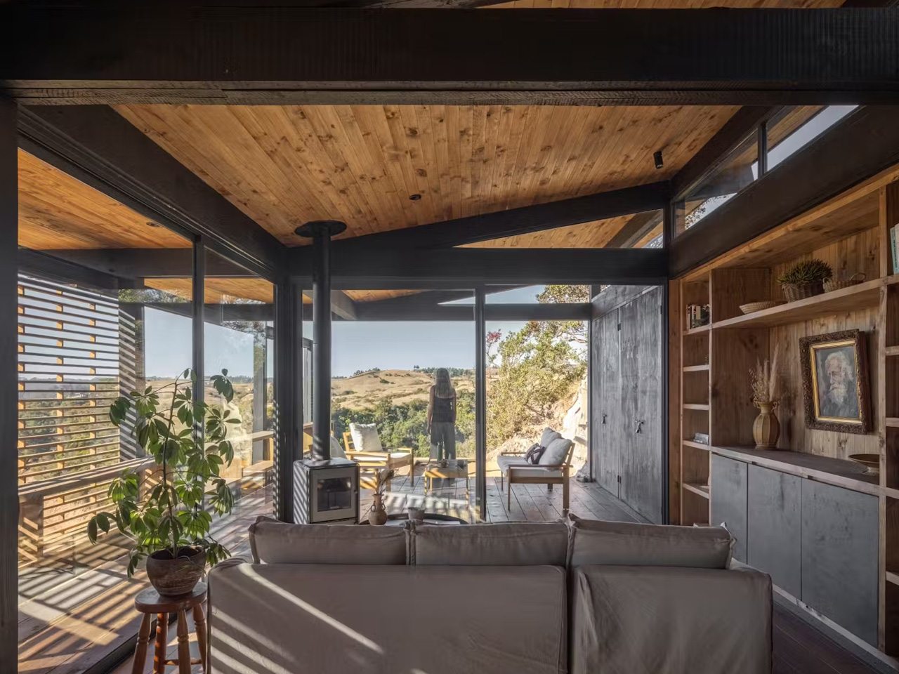 1750376692 947 Decouvrez cette Cabine en Verre a 290K Le - plare.