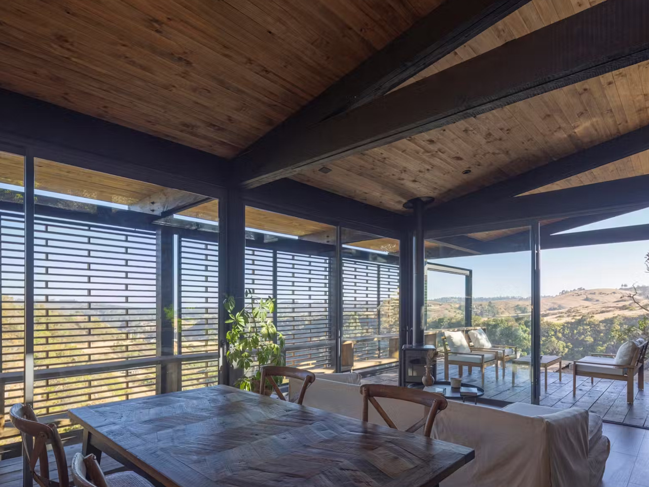 1750376694 119 Decouvrez cette Cabine en Verre a 290K Le - plare.