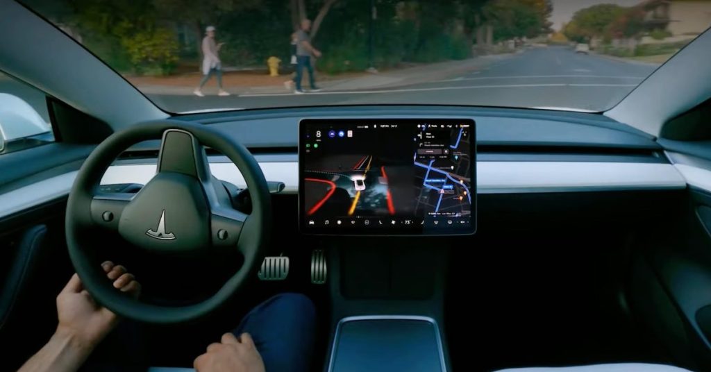 Tesla dévoile les détails de lancement du ‘Robotaxi’ avec un dispositif de sécurité à l’avant