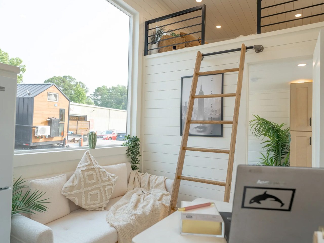 1750463222 571 Decouvrez la Maison Miniature Economique a Trois Chambres Des - plare.