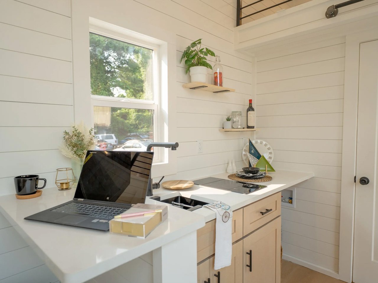 1750463222 797 Decouvrez la Maison Miniature Economique a Trois Chambres Des - plare.