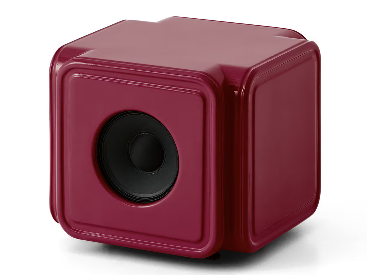 1750467655 129 Decouvrez comment le haut parleur Alaska AA67 allie design brutaliste et - plare.