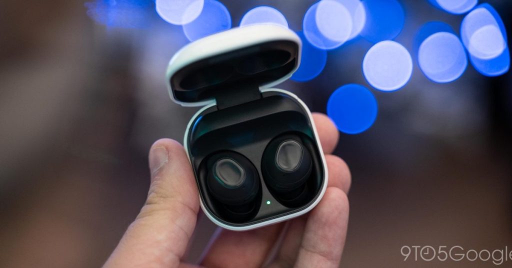 Samsung s’apprête à lancer les Galaxy Buds Core : qualité audio et confort optimisés pour les audiophiles. Samsung s'apprête à lancer les Galaxy Buds Core : qualité audio et confort optimisés pour les audiophiles.