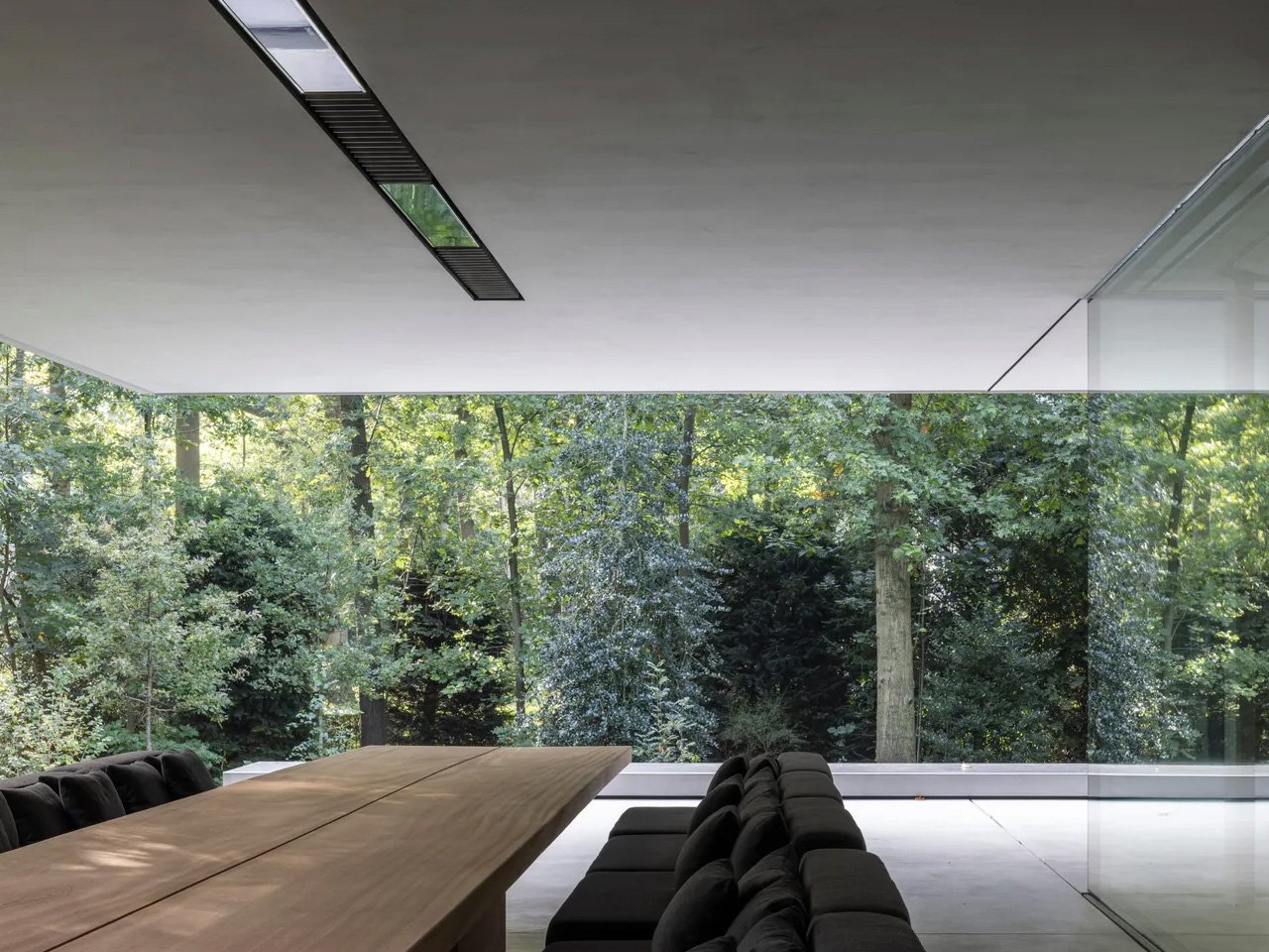 1751113177 229 Decouvrez ce Magnifique Home en Beton et Verre Votre - plare.