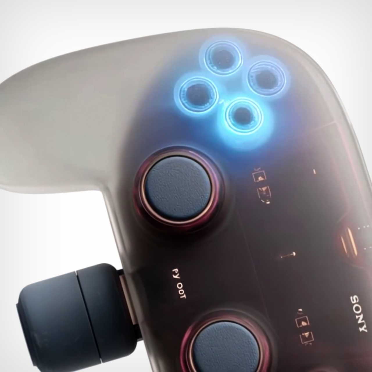1751217691 617 Decouvrez le Controleur de Jeu Sony Un Design Translucide - plare.