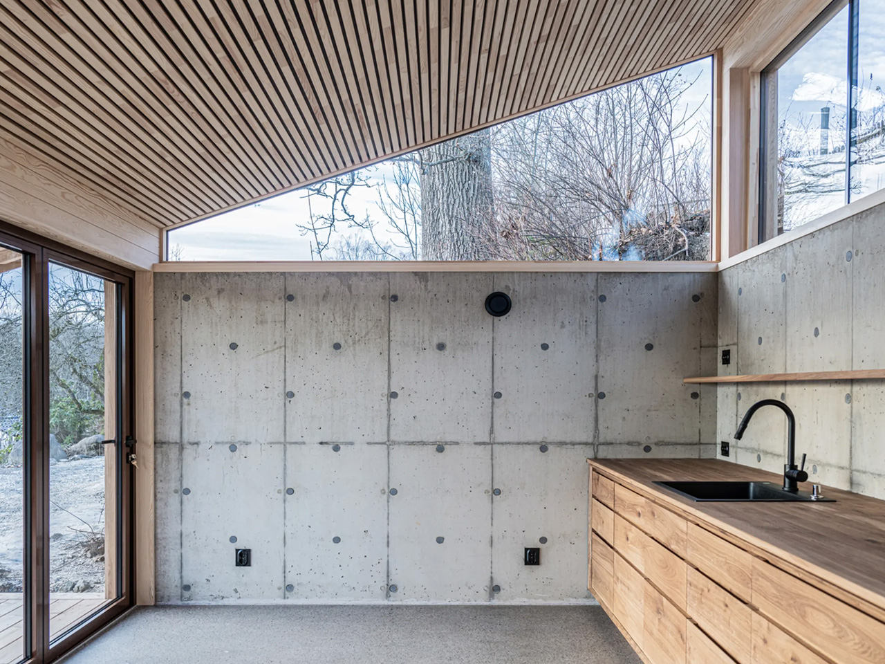 1751237569 431 Decouvrez ce Refuge Norvegien en Chene Le Moderne Sanctuaire - plare.