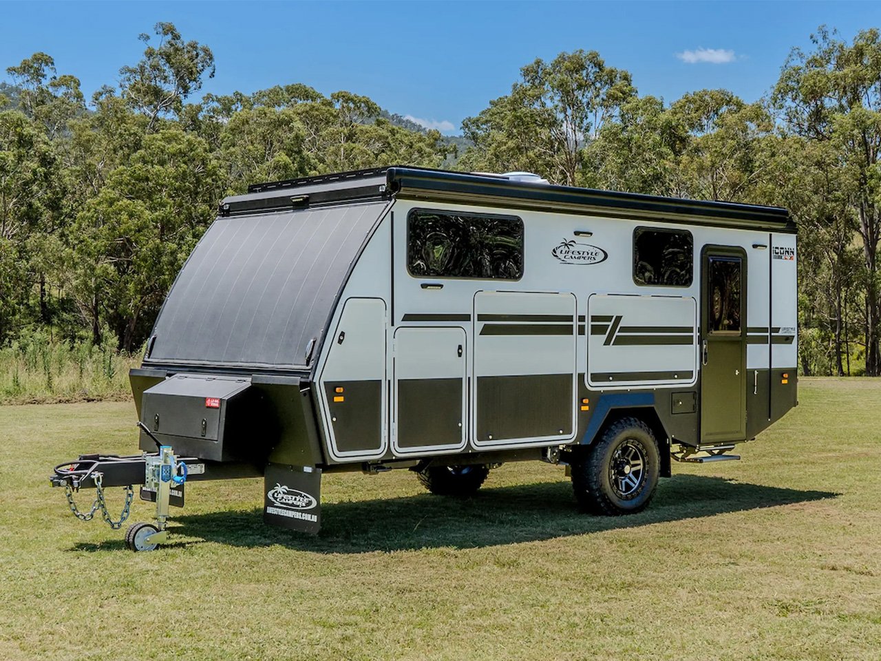 1751298374 218 Decouvrez le Lifestyle Camper Iconn E4 XK Le Trailer - plare.