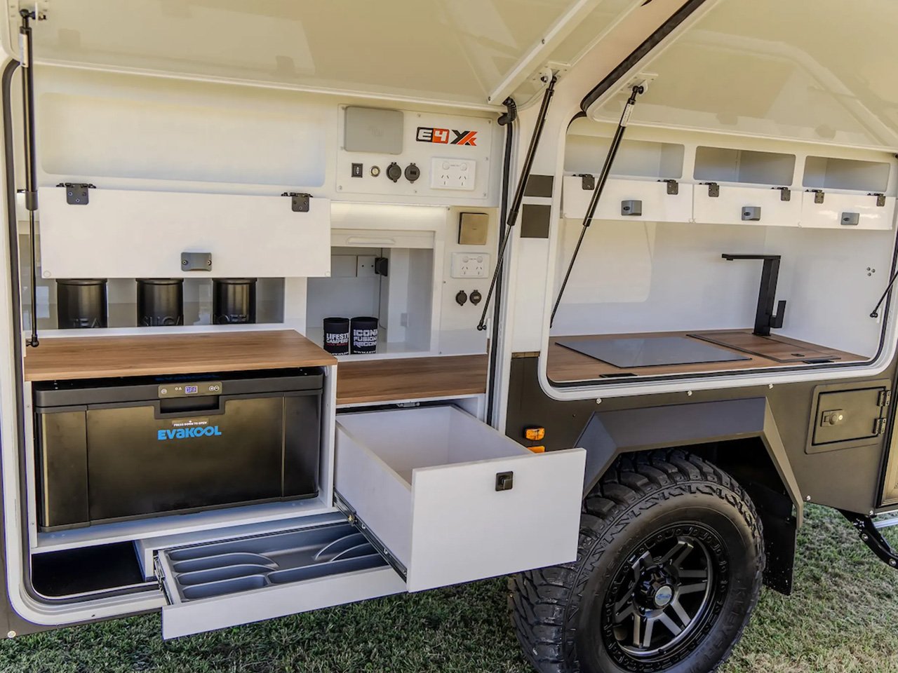 1751298374 712 Decouvrez le Lifestyle Camper Iconn E4 XK Le Trailer - plare.