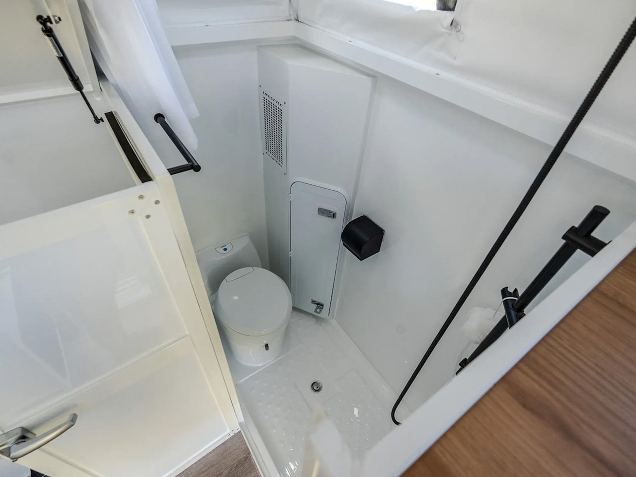 1751298374 938 Decouvrez le Lifestyle Camper Iconn E4 XK Le Trailer - plare.